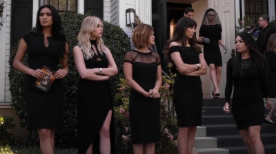 Pretty_Little_Liars_S06E11_Of_Late_I_Think_of_Rosewood_720p_WEB-DL_DD5_1_H_264-NTb_2431.jpg
