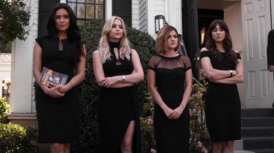 Pretty_Little_Liars_S06E11_Of_Late_I_Think_of_Rosewood_720p_WEB-DL_DD5_1_H_264-NTb_2442.jpg