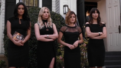 Pretty_Little_Liars_S06E11_Of_Late_I_Think_of_Rosewood_720p_WEB-DL_DD5_1_H_264-NTb_2451.jpg