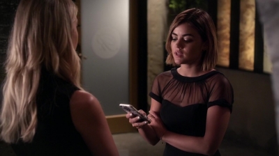 Pretty_Little_Liars_S06E12_Charlotte_s_Web_720p_WEB-DL_DD5_1_H_264-NTb_0208.jpg