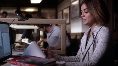 Pretty_Little_Liars_S06E12_Charlotte_s_Web_720p_WEB-DL_DD5_1_H_264-NTb_0790.jpg