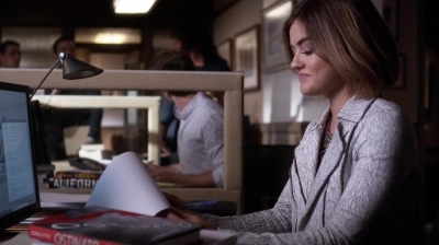 Pretty_Little_Liars_S06E12_Charlotte_s_Web_720p_WEB-DL_DD5_1_H_264-NTb_0792.jpg
