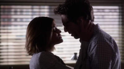 Pretty_Little_Liars_S06E12_Charlotte_s_Web_720p_WEB-DL_DD5_1_H_264-NTb_0806.jpg