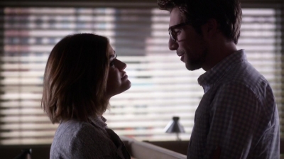 Pretty_Little_Liars_S06E12_Charlotte_s_Web_720p_WEB-DL_DD5_1_H_264-NTb_0808.jpg