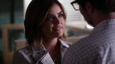 Pretty_Little_Liars_S06E12_Charlotte_s_Web_720p_WEB-DL_DD5_1_H_264-NTb_0812.jpg
