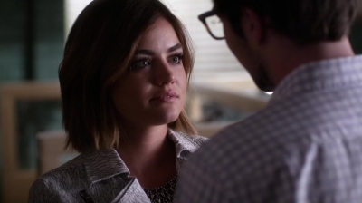 Pretty_Little_Liars_S06E12_Charlotte_s_Web_720p_WEB-DL_DD5_1_H_264-NTb_0813.jpg