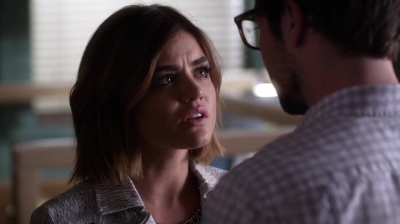Pretty_Little_Liars_S06E12_Charlotte_s_Web_720p_WEB-DL_DD5_1_H_264-NTb_0823.jpg