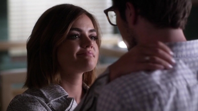 Pretty_Little_Liars_S06E12_Charlotte_s_Web_720p_WEB-DL_DD5_1_H_264-NTb_0826.jpg