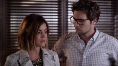 Pretty_Little_Liars_S06E12_Charlotte_s_Web_720p_WEB-DL_DD5_1_H_264-NTb_1066.jpg