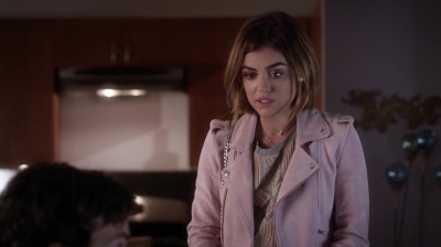 Pretty_Little_Liars_S06E12_Charlotte_s_Web_720p_WEB-DL_DD5_1_H_264-NTb_1737.jpg