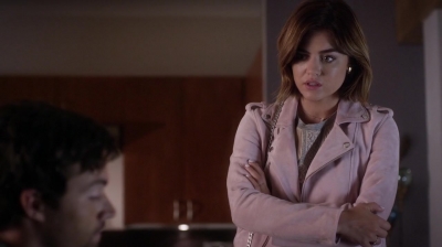 Pretty_Little_Liars_S06E12_Charlotte_s_Web_720p_WEB-DL_DD5_1_H_264-NTb_1761.jpg