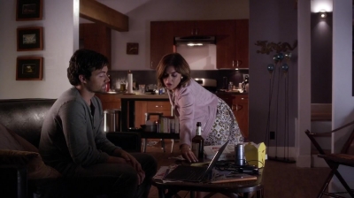Pretty_Little_Liars_S06E12_Charlotte_s_Web_720p_WEB-DL_DD5_1_H_264-NTb_1767.jpg