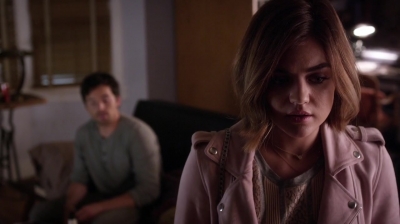 Pretty_Little_Liars_S06E12_Charlotte_s_Web_720p_WEB-DL_DD5_1_H_264-NTb_1776.jpg