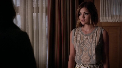 Pretty_Little_Liars_S06E12_Charlotte_s_Web_720p_WEB-DL_DD5_1_H_264-NTb_1971.jpg