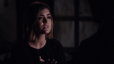 Pretty_Little_Liars_S06E12_Charlotte_s_Web_720p_WEB-DL_DD5_1_H_264-NTb_1996.jpg
