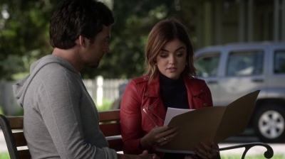 Pretty_Little_Liars_S06E13_The_Gloves_Are_On_720p_WEB-DL_DD5_1_H_264-NTb_1172.jpg