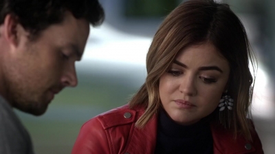 Pretty_Little_Liars_S06E13_The_Gloves_Are_On_720p_WEB-DL_DD5_1_H_264-NTb_1196.jpg