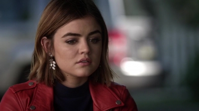 Pretty_Little_Liars_S06E13_The_Gloves_Are_On_720p_WEB-DL_DD5_1_H_264-NTb_1230.jpg