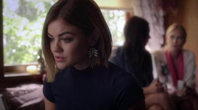 Pretty_Little_Liars_S06E13_The_Gloves_Are_On_720p_WEB-DL_DD5_1_H_264-NTb_1398.jpg