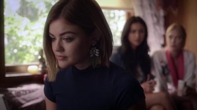 Pretty_Little_Liars_S06E13_The_Gloves_Are_On_720p_WEB-DL_DD5_1_H_264-NTb_1399.jpg