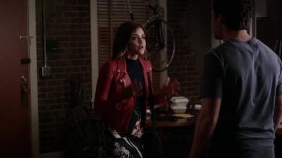 Pretty_Little_Liars_S06E13_The_Gloves_Are_On_720p_WEB-DL_DD5_1_H_264-NTb_1860.jpg