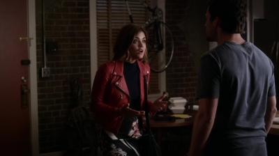 Pretty_Little_Liars_S06E13_The_Gloves_Are_On_720p_WEB-DL_DD5_1_H_264-NTb_1864.jpg