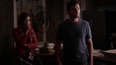 Pretty_Little_Liars_S06E13_The_Gloves_Are_On_720p_WEB-DL_DD5_1_H_264-NTb_1895.jpg
