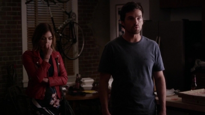 Pretty_Little_Liars_S06E13_The_Gloves_Are_On_720p_WEB-DL_DD5_1_H_264-NTb_1897.jpg
