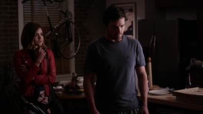 Pretty_Little_Liars_S06E13_The_Gloves_Are_On_720p_WEB-DL_DD5_1_H_264-NTb_1985.jpg