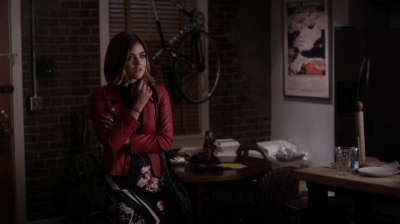 Pretty_Little_Liars_S06E13_The_Gloves_Are_On_720p_WEB-DL_DD5_1_H_264-NTb_1993.jpg