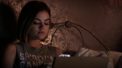 Pretty_Little_Liars_S06E13_The_Gloves_Are_On_720p_WEB-DL_DD5_1_H_264-NTb_2491.jpg