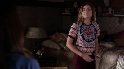 Pretty_Little_Liars_S06E15_Do_Not_Disturb_720p_WEB-DL_DD5_1_H_264-NTb_0589.jpg