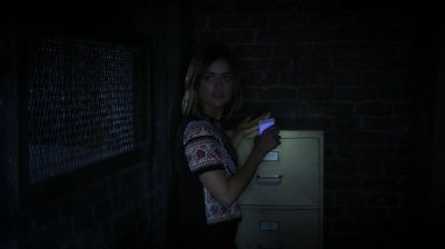 Pretty_Little_Liars_S06E16_Where_Somebody_Waits_for_Me_720p_WEB-DL_DD5_1_H_264-NTb_0193.jpg