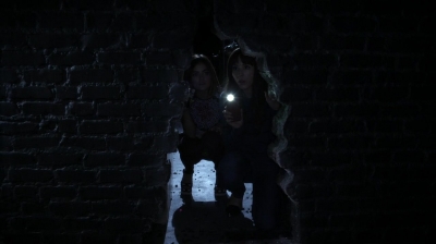Pretty_Little_Liars_S06E16_Where_Somebody_Waits_for_Me_720p_WEB-DL_DD5_1_H_264-NTb_0201.jpg