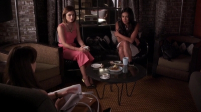 Pretty_Little_Liars_S06E16_Where_Somebody_Waits_for_Me_720p_WEB-DL_DD5_1_H_264-NTb_0447.jpg