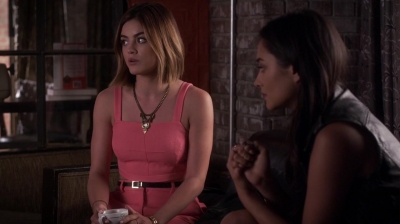 Pretty_Little_Liars_S06E16_Where_Somebody_Waits_for_Me_720p_WEB-DL_DD5_1_H_264-NTb_0459.jpg