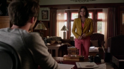 Pretty_Little_Liars_S06E16_Where_Somebody_Waits_for_Me_720p_WEB-DL_DD5_1_H_264-NTb_1186.jpg