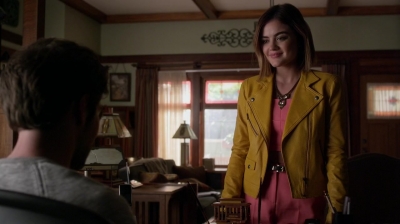 Pretty_Little_Liars_S06E16_Where_Somebody_Waits_for_Me_720p_WEB-DL_DD5_1_H_264-NTb_1202.jpg