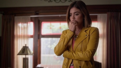 Pretty_Little_Liars_S06E16_Where_Somebody_Waits_for_Me_720p_WEB-DL_DD5_1_H_264-NTb_1238.jpg