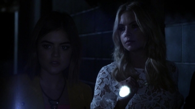 Pretty_Little_Liars_S06E16_Where_Somebody_Waits_for_Me_720p_WEB-DL_DD5_1_H_264-NTb_2144.jpg