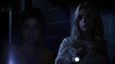 Pretty_Little_Liars_S06E16_Where_Somebody_Waits_for_Me_720p_WEB-DL_DD5_1_H_264-NTb_2146.jpg