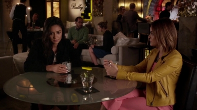 Pretty_Little_Liars_S06E16_Where_Somebody_Waits_for_Me_720p_WEB-DL_DD5_1_H_264-NTb_2178.jpg