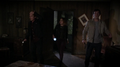 Pretty_Little_Liars_S06E20_Hush_Hush_Sweet_Little_Liars_720p_WEB-DL_DD5_1_H_264-NTb_2167.jpg