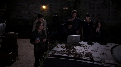 Pretty_Little_Liars_S06E20_Hush_Hush_Sweet_Little_Liars_720p_WEB-DL_DD5_1_H_264-NTb_2480.jpg