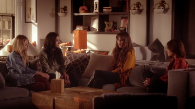 Pretty_Little_Liars_S07E03_WEB-DL_720p_DUAL_WWW_COMANDOTORRENTS_COM_0134.jpg