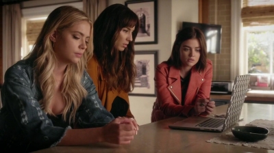 Pretty_Little_Liars_S07E03_WEB-DL_720p_DUAL_WWW_COMANDOTORRENTS_COM_1074.jpg