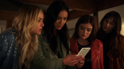 Pretty_Little_Liars_S07E03_WEB-DL_720p_DUAL_WWW_COMANDOTORRENTS_COM_2173.jpg
