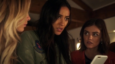 Pretty_Little_Liars_S07E03_WEB-DL_720p_DUAL_WWW_COMANDOTORRENTS_COM_2189.jpg