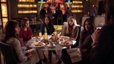 Pretty_Little_Liars_S07E04_WEB-DL_720p_DUAL_WWW_COMANDOTORRENTS_COM_1850.jpg