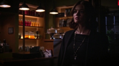 Pretty_Little_Liars_S07E05_WEB-DL_720p_DUAL_WWW_COMANDOTORRENTS_COM_2275.jpg